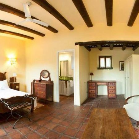 Hostal La Riera Torroella de Montgrí Exteriör bild